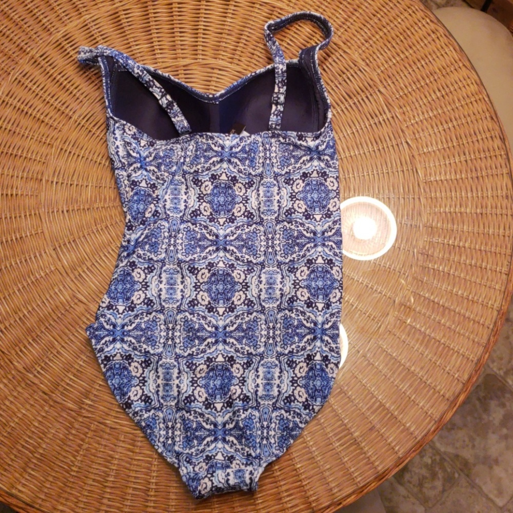 NWT! Niptuck multi fit cup one piece swimsuit - Picture 3 of 6